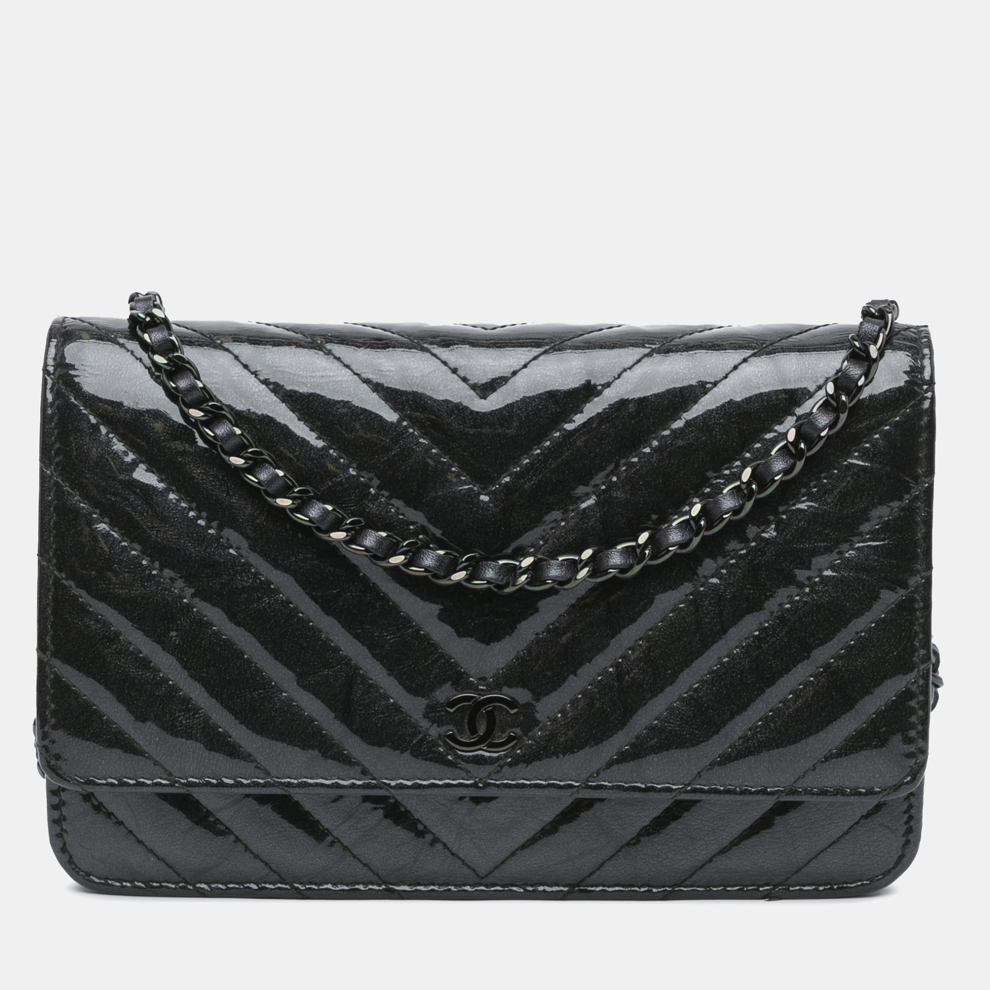 chanel cc chevron quilted crumpled calfskin wallet on chain