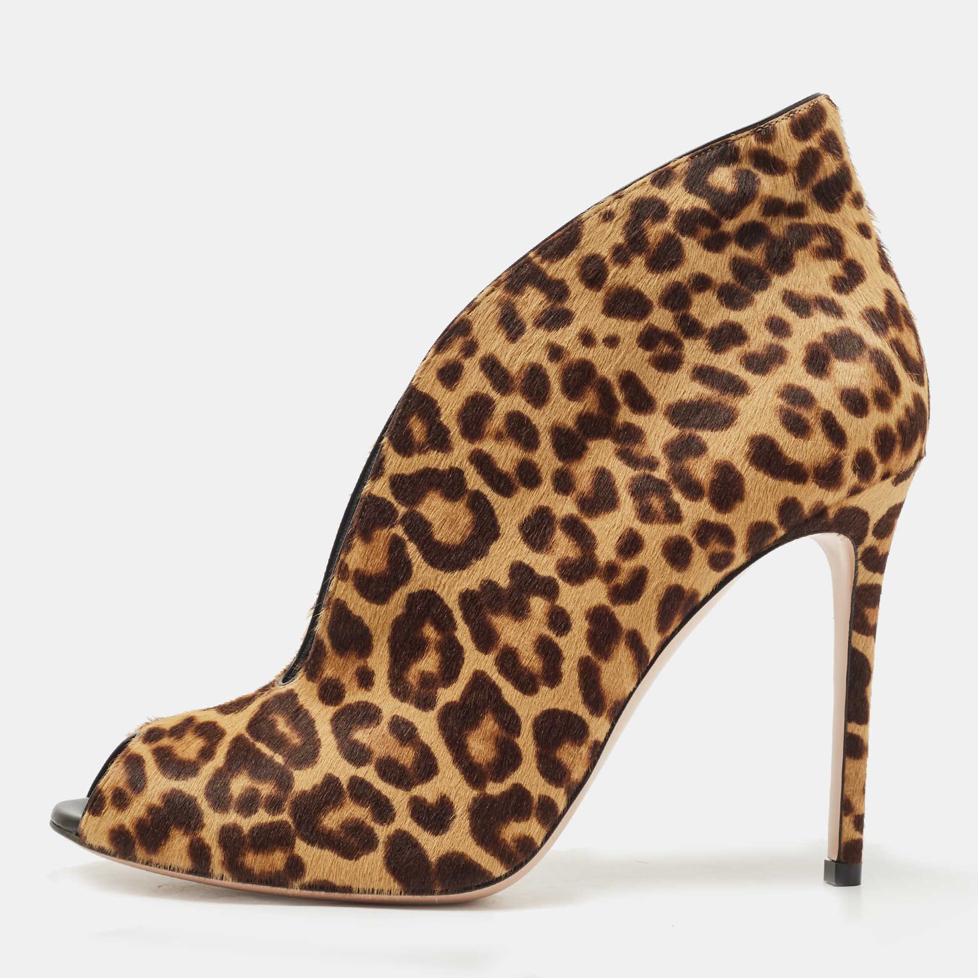 gianvito rossi beige/brown leopard print calf hair vamp peep toe booties size 41