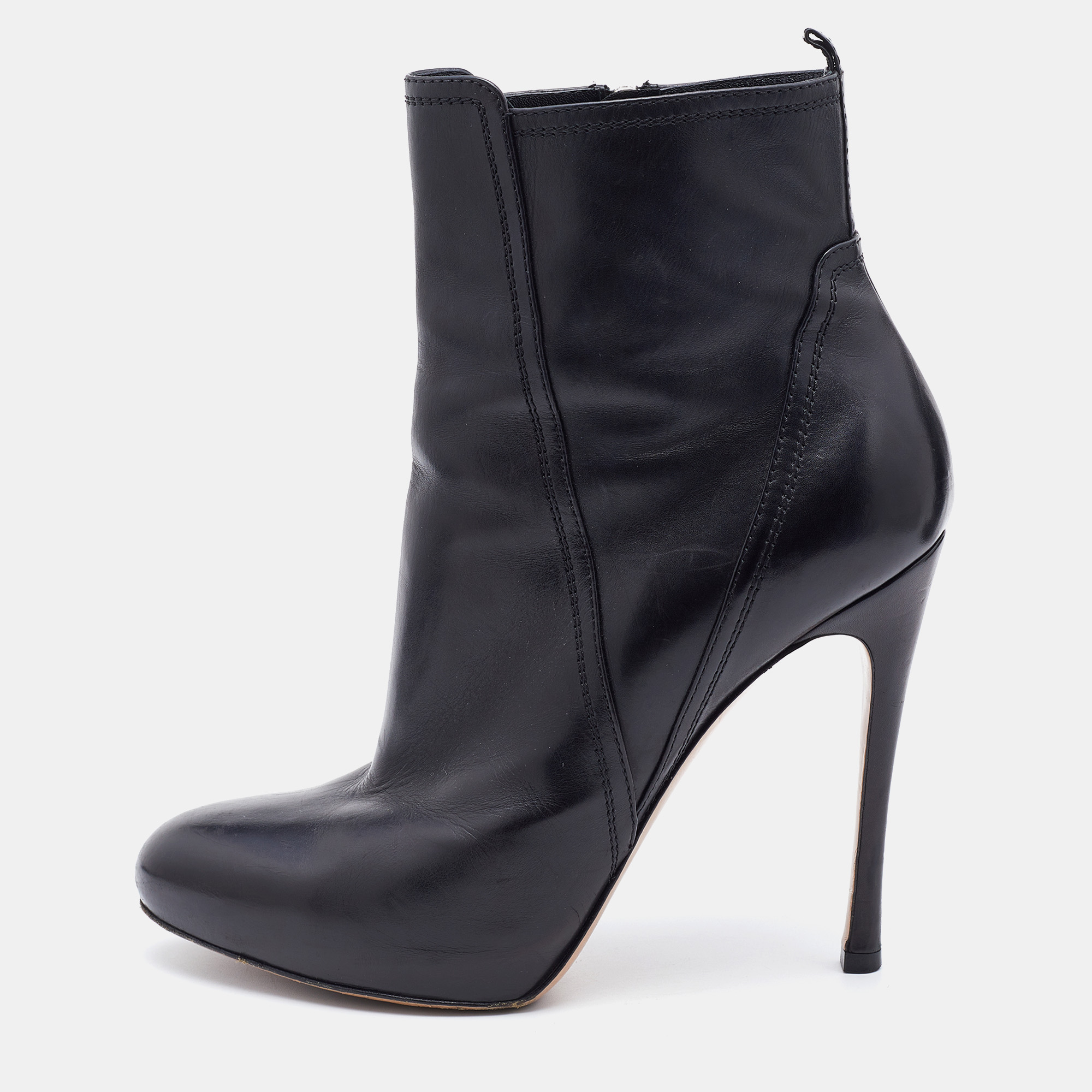 gianvito rossi black leather ankle length boots size 38.5