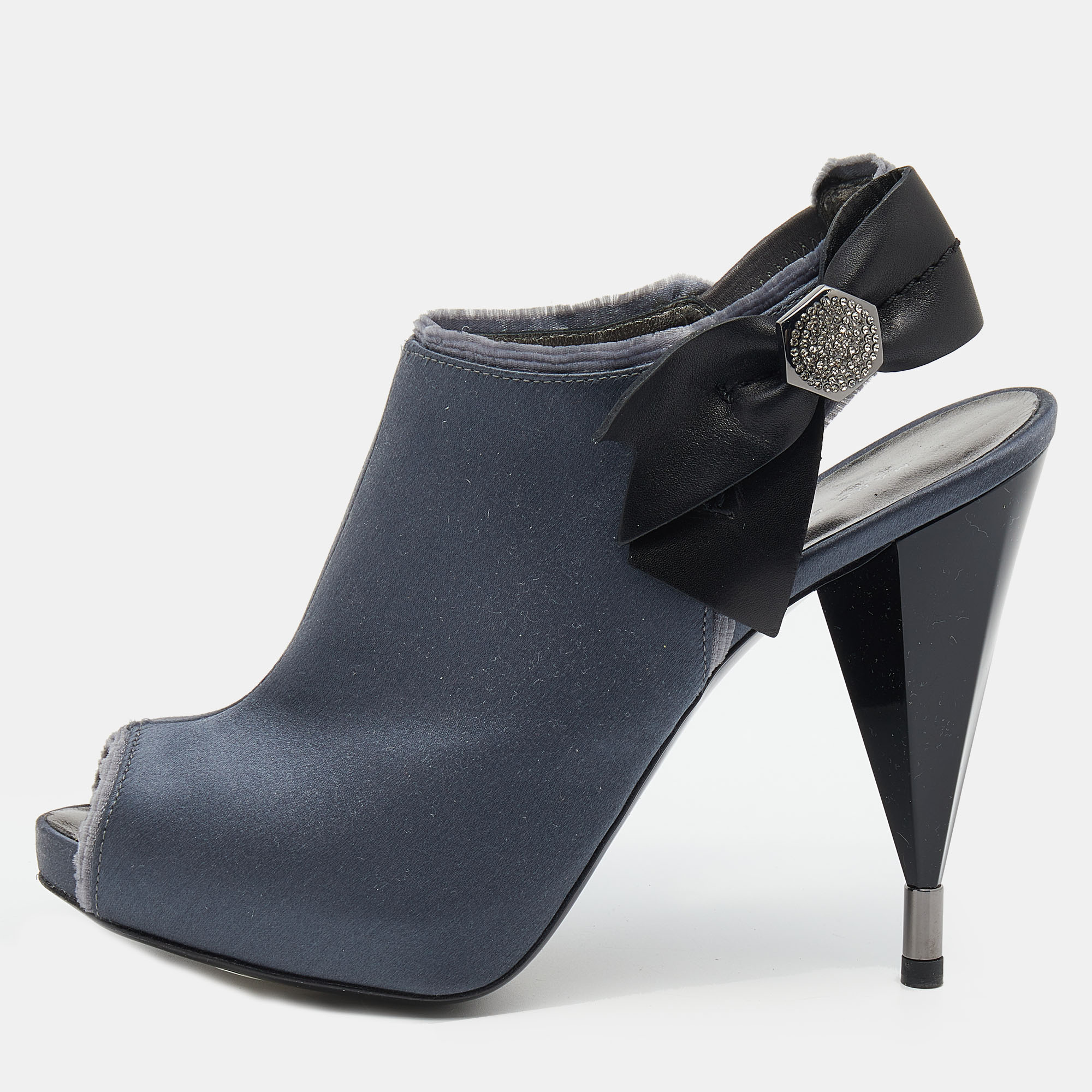 marc by marc jacobs grey satin slingback sandals size 37