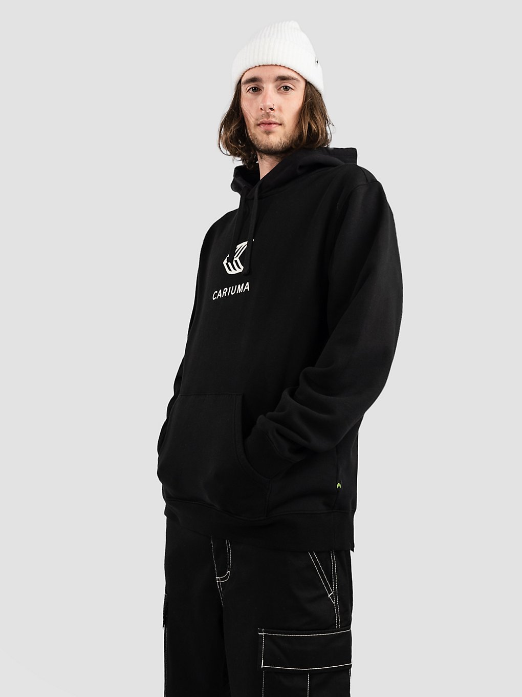 cariuma center hoodie black