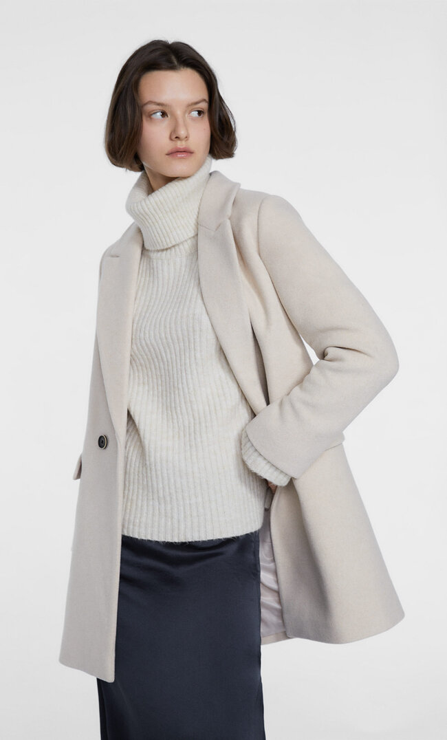 stradivarius basic felt texture coat  ecru s