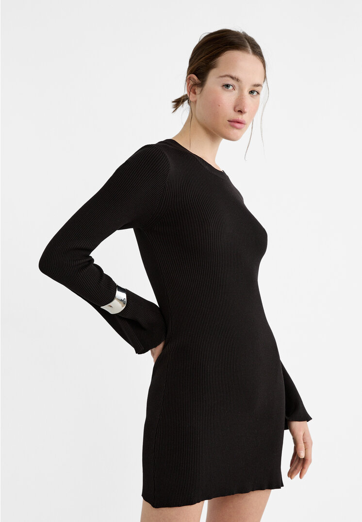 stradivarius short dress with bell sleeves  black xl